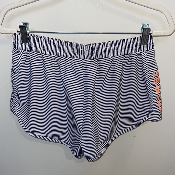 Sweaty Betty Retro Rash Guard Crop Top + Surfs Up Board Shorts (Bundle!) - Picture 5 of 10